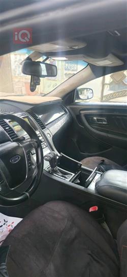 Ford Taurus
